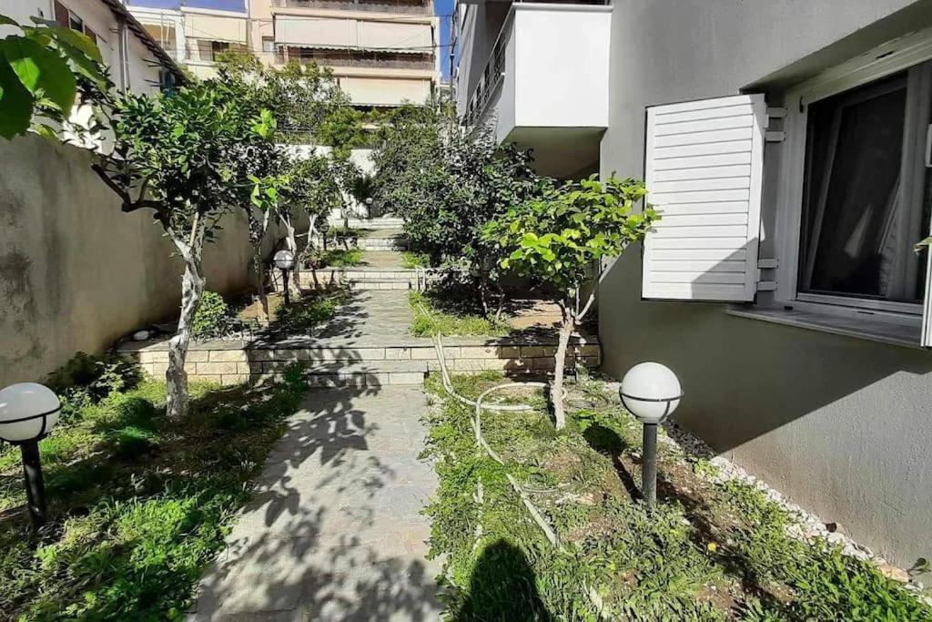 Home Garden อีกูเมนิทซา ภายนอก รูปภาพ